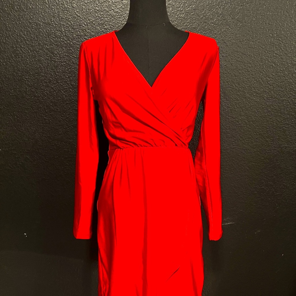 Satin midi dress size XS. Made by Gianni Bini.